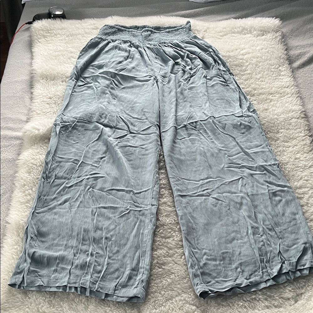 Charlotte Russe Blue Gray wide leg crepe Pants size 2x